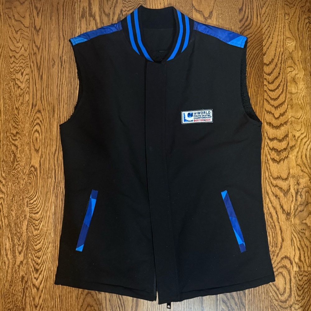 Black and Blue Sleeveless Warm Vest with pocket